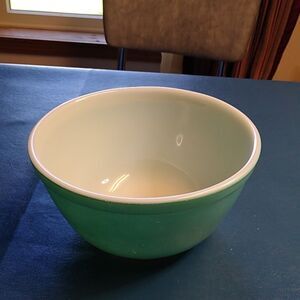 Pyrex Ovenware #402 Blue #18 Bowl 1  1/2 quarts Cottagecore Grandmacore